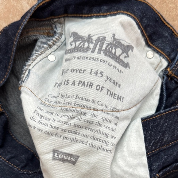 Levi's Men's Dark Blue Jeans - Picture 5 of 5